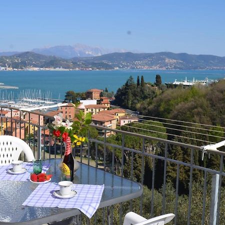 Апартаменти Wonderful Sea View - Terrace And Parking Феззано Екстер'єр фото